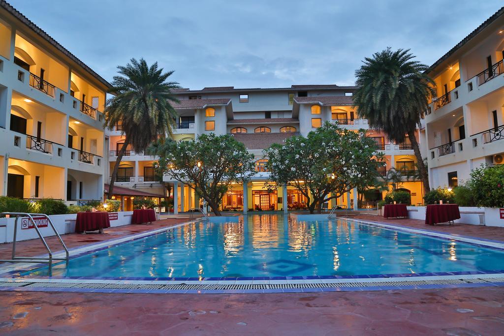 Velan Hotel Greenfields Tiruppur Exterior photo